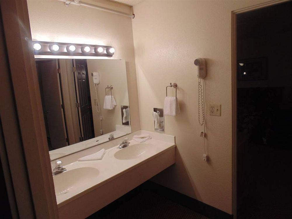 Barratt Inn Anchorage Airport מראה חיצוני תמונה